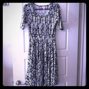 Lularoe A line dress. Black and white feathers